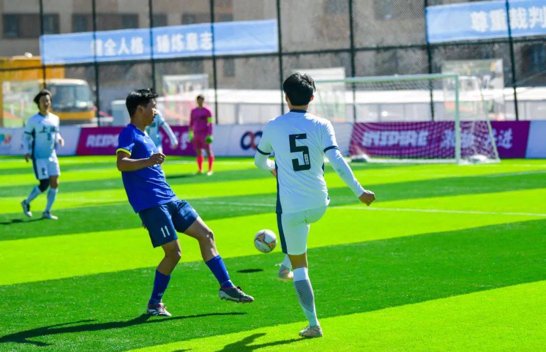 火爆足球比赛中球员传球配合默契的简单介绍 火爆足球比赛中球员传球配合默契的简单介绍