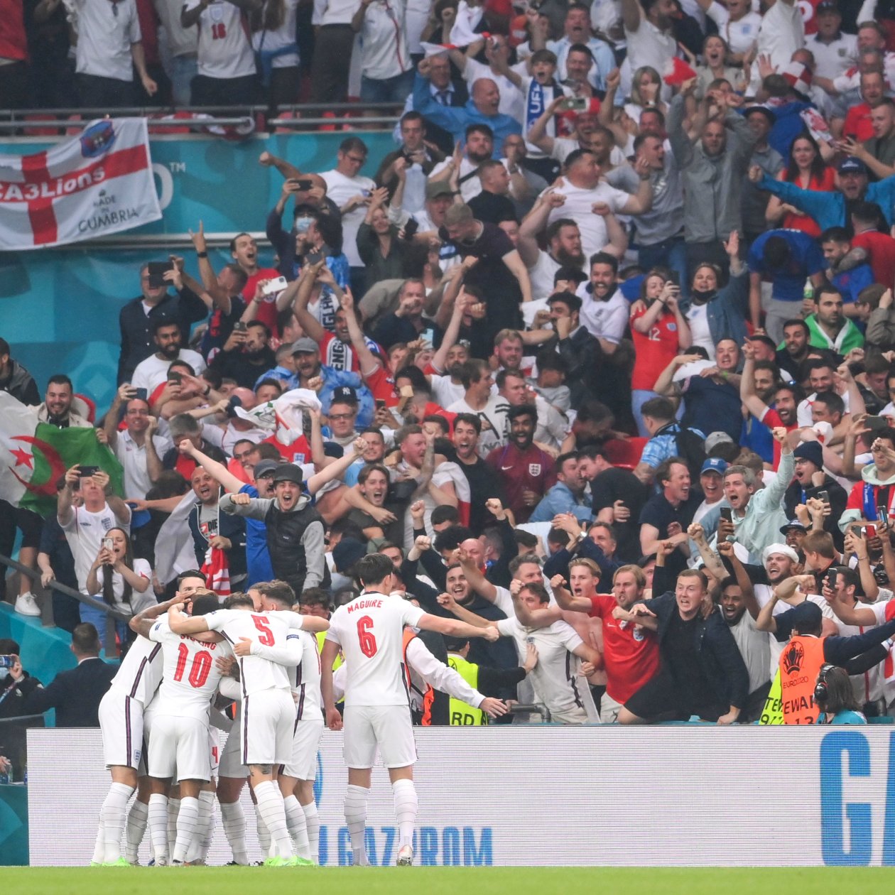 欧洲杯赛陷入白热化,豪门球队争夺冠军宝座的简单介绍 欧洲杯赛陷入白热化,豪门球队争夺冠军宝座的简单介绍