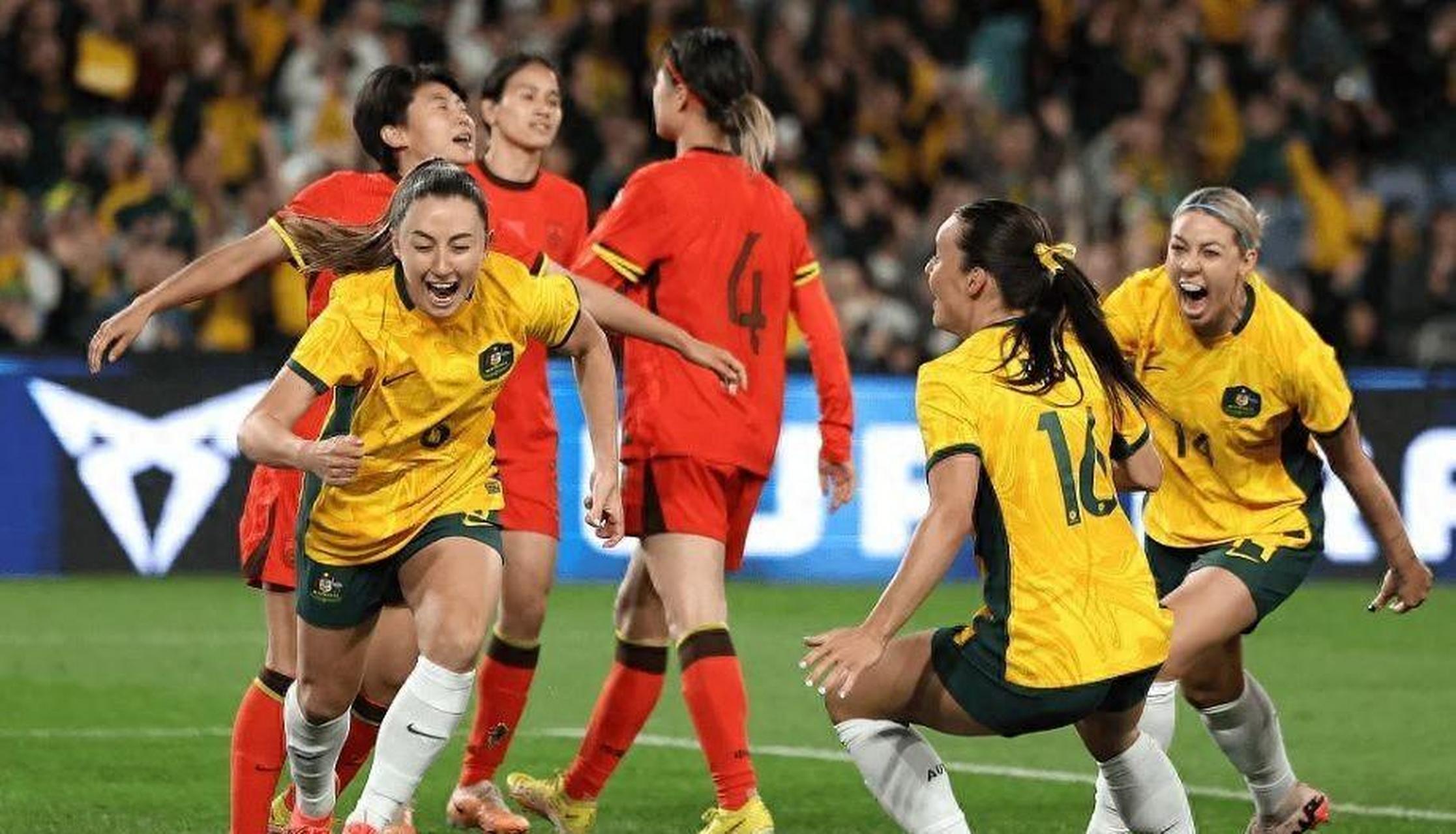 澳大利亚女足队员备战,力争在比赛中取得胜利 澳大利亚女足队员备战,力争在比赛中取得胜利