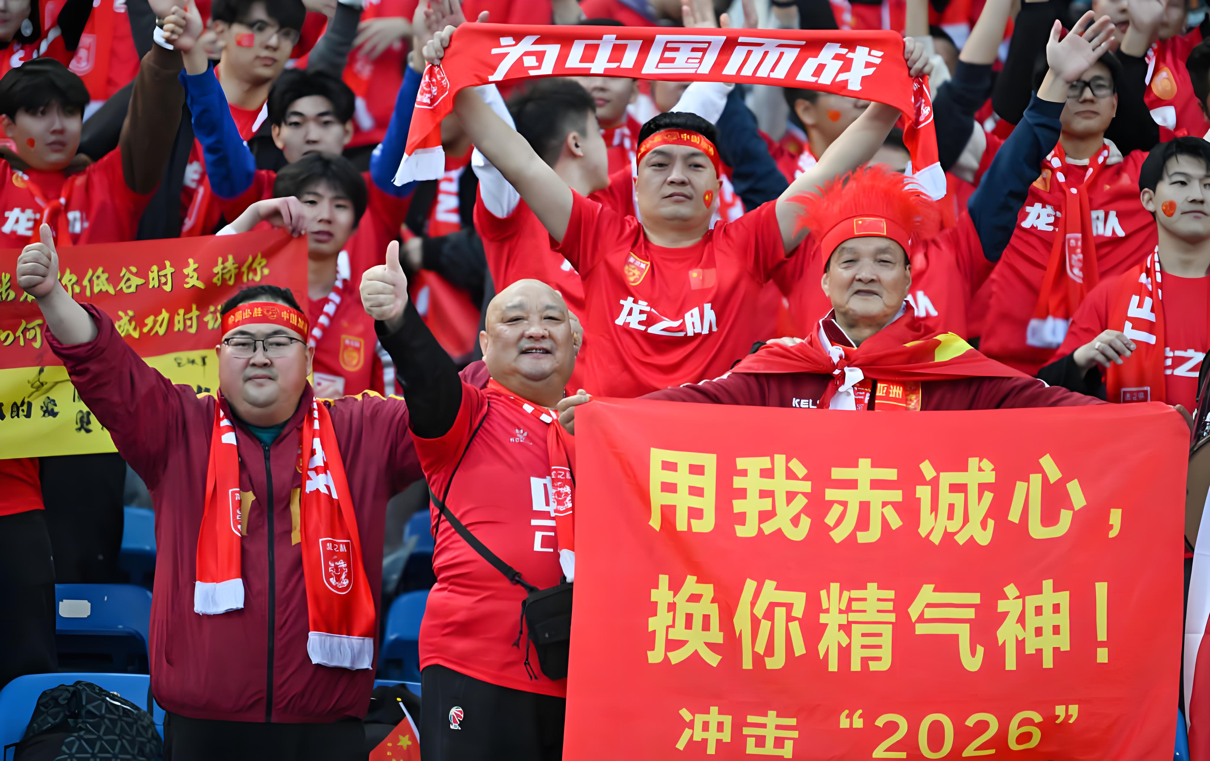 PG电子试玩-包含国际足球联赛擂台赛连场，球队实力抗衡的词条