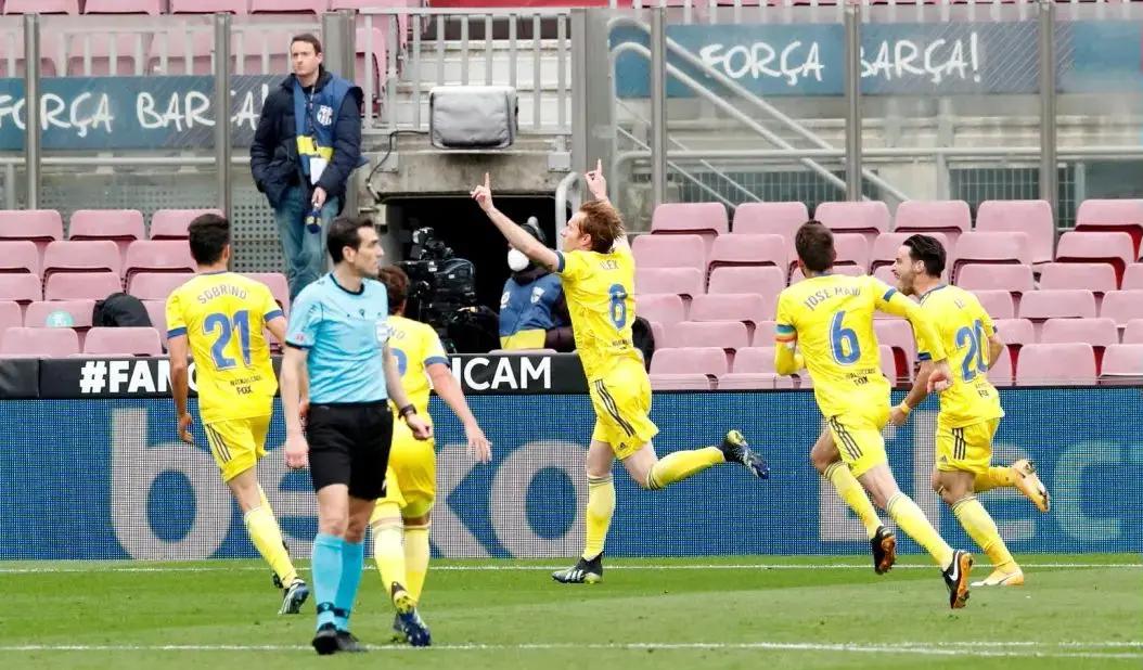 PG平台-包含瓦伦西亚主场表现令人印象深刻的词条