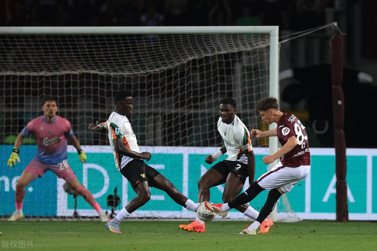 包含都灵主场大胜,联赛形势逐渐好转的词条 包含都灵主场大胜,联赛形势逐渐好转的词条