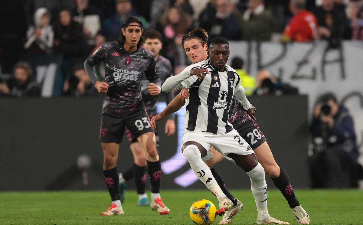 尤文图斯球员全力备战关键比赛的简单介绍 尤文图斯球员全力备战关键比赛的简单介绍