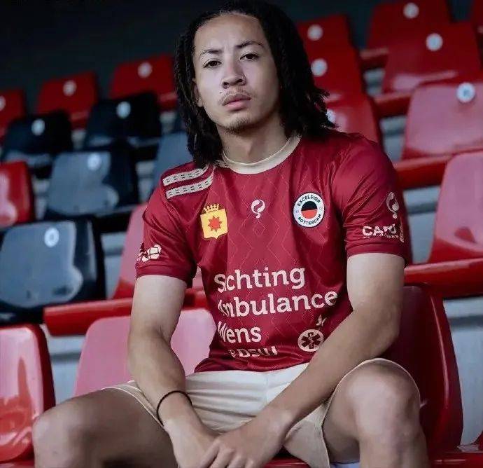 PG电子试玩官网-阿贾克斯完胜晋级，新星表现亮眼的简单介绍