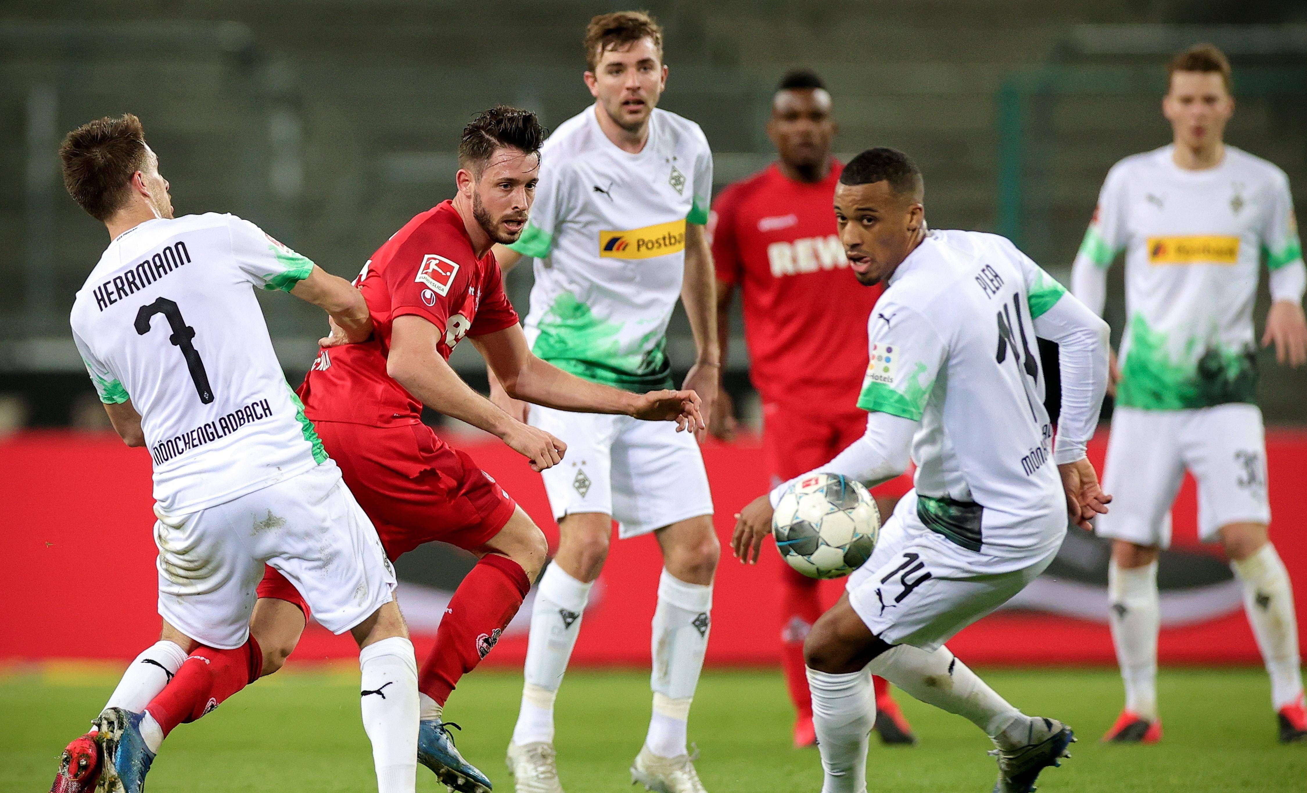 法兰克福球队在主场大获成功 法兰克福球队在主场大获成功