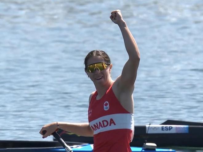 PG电子线上登入-加拿大女子游泳选手创造新纪录夺冠