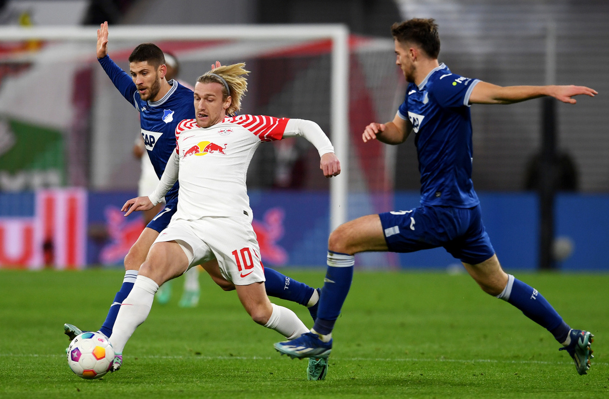 PG Soft Gaming-RB莱比锡表现出色，登顶德甲积分榜的简单介绍