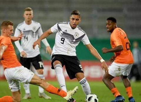 PG电子官网-关于丝丝入扣的对决，欧洲球队在预选赛中互有胜负的信息