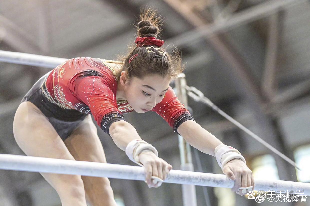 体操冠军继续霸气侧漏,再次称霸 体操冠军继续霸气侧漏,再次称霸