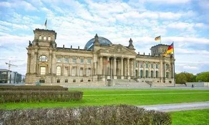 PG电子官网-欧洲精英联赛名将护法赛场，技压群雄