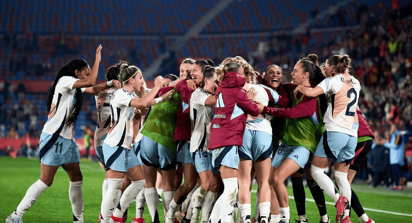 西班牙女足士气大振，精神饱满备战即将决战