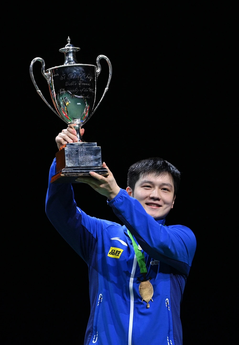 运动员表现出色,连续多轮攻势获胜 运动员表现出色,连续多轮攻势获胜