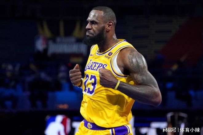 包含NBA明星球员表现超凡引爆全球热议的词条