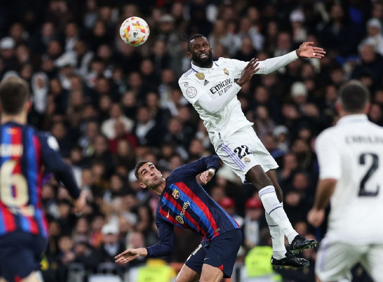 黑山主场击败拉脱维亚,苏克突破带球完成漂亮射门 黑山主场击败拉脱维亚,苏克突破带球完成漂亮射门