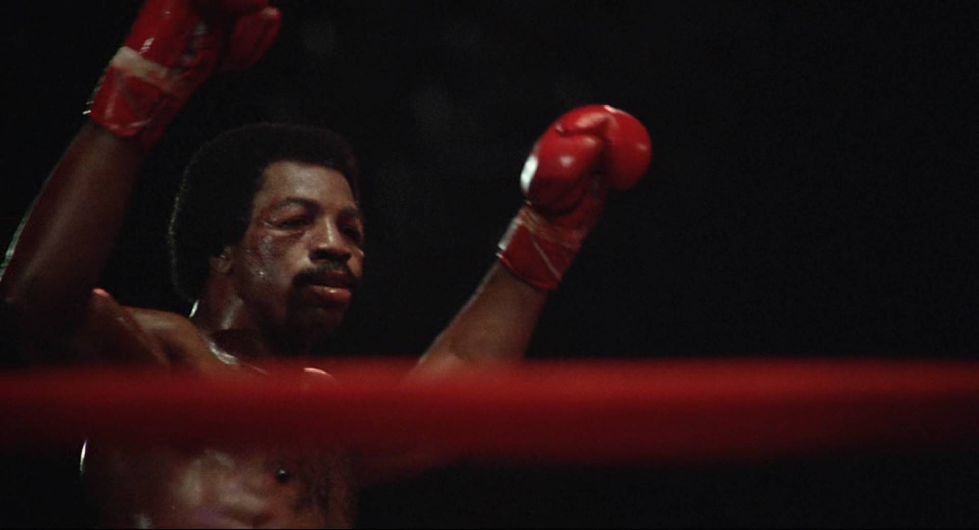 英国拳击选手实现逆袭,夺得金牌 英国拳击选手实现逆袭,夺得金牌