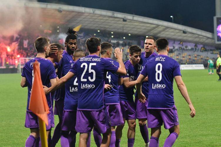 PG Soft Gaming-切尔西逆转胜利，实现出线跻身