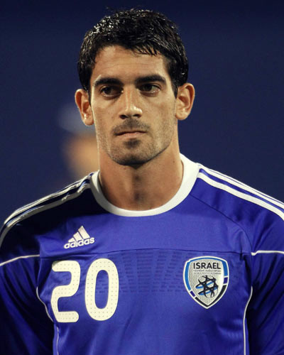 以色列足球队大比分胜出，晋级资格