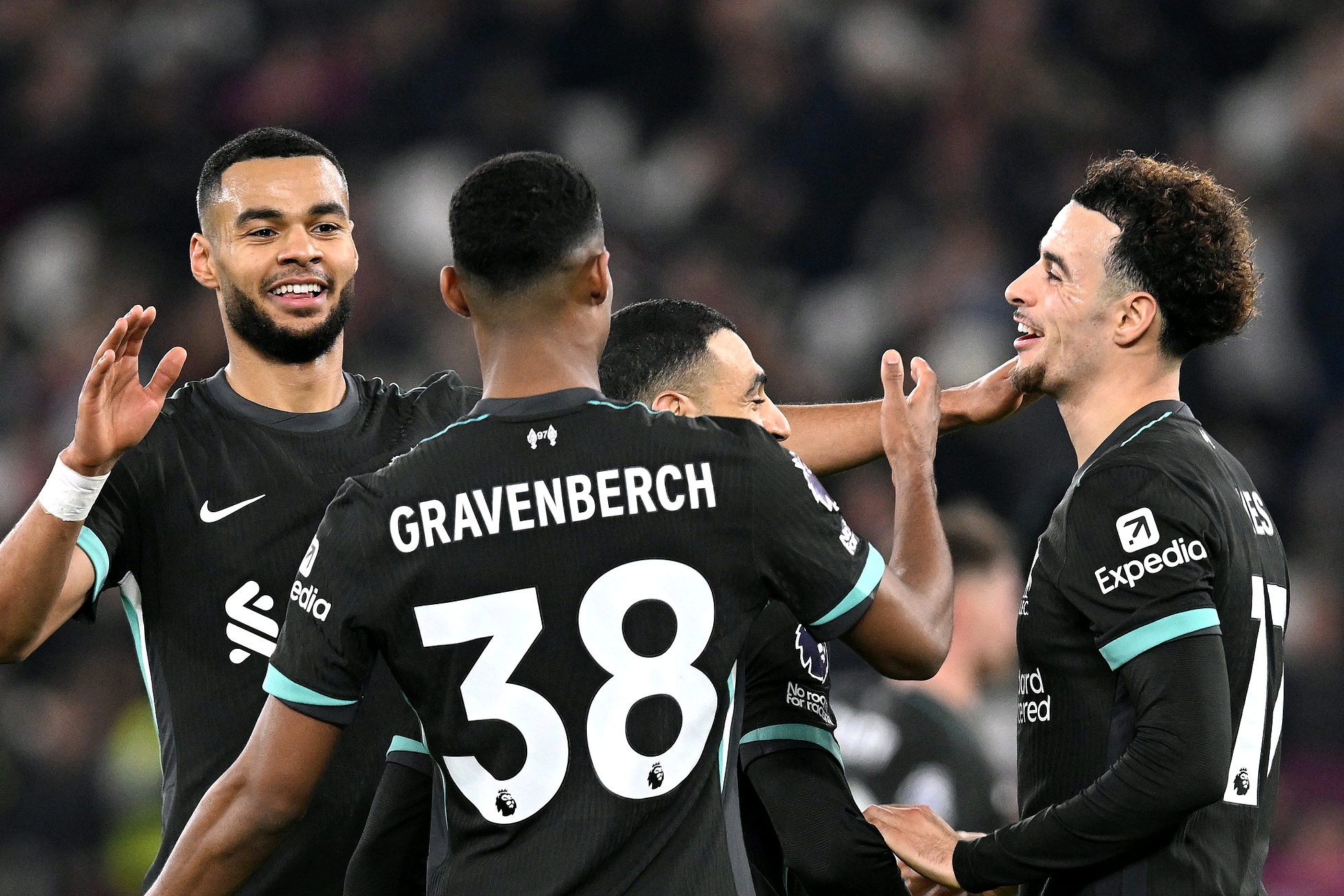 PG电子试玩官网-包含利物浦对决莱切斯特城，胜负难料对决的词条