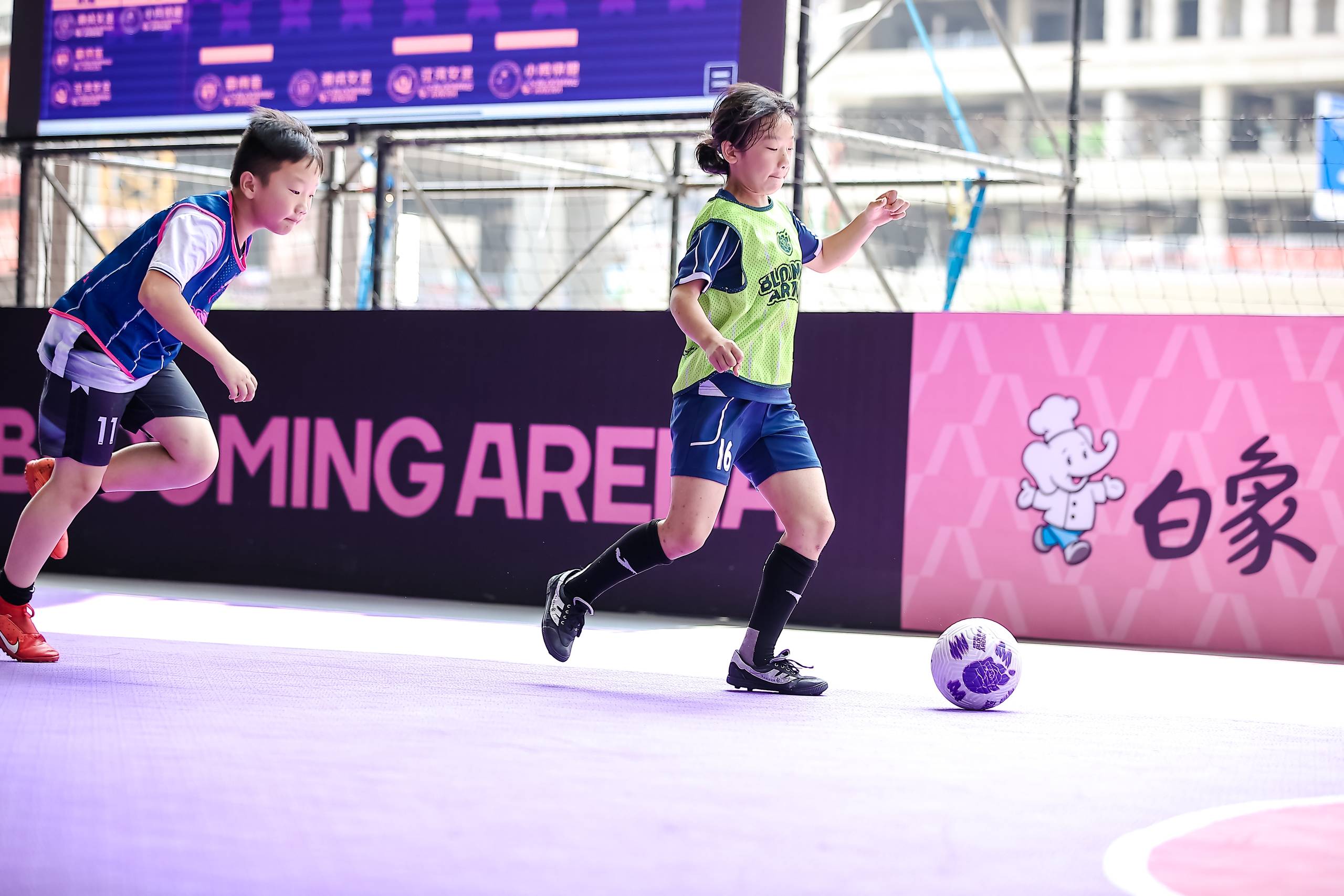 PG电子官方-竞技场上表现出色的球员获得赞誉