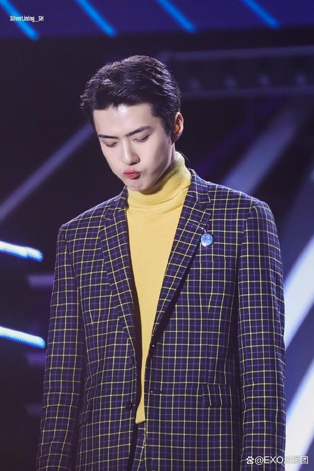 V5绝杀DK,Meiko拿下关键大龙宿敌对决八强赛,让粉丝疯狂欢呼 V5绝杀DK,Meiko拿下关键大龙宿敌对决八强赛,让粉丝疯狂欢呼