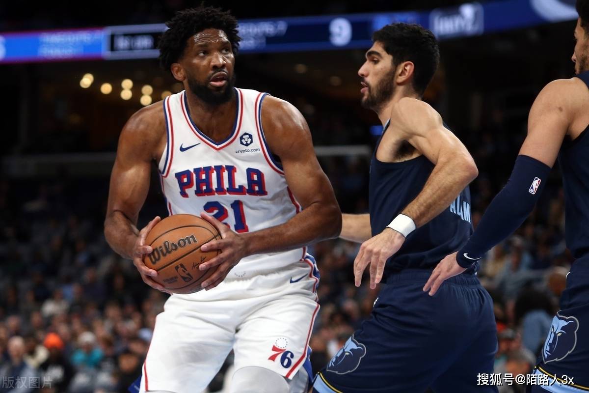 球员聚焦季后赛击败对手展现实力 球员聚焦季后赛击败对手展现实力