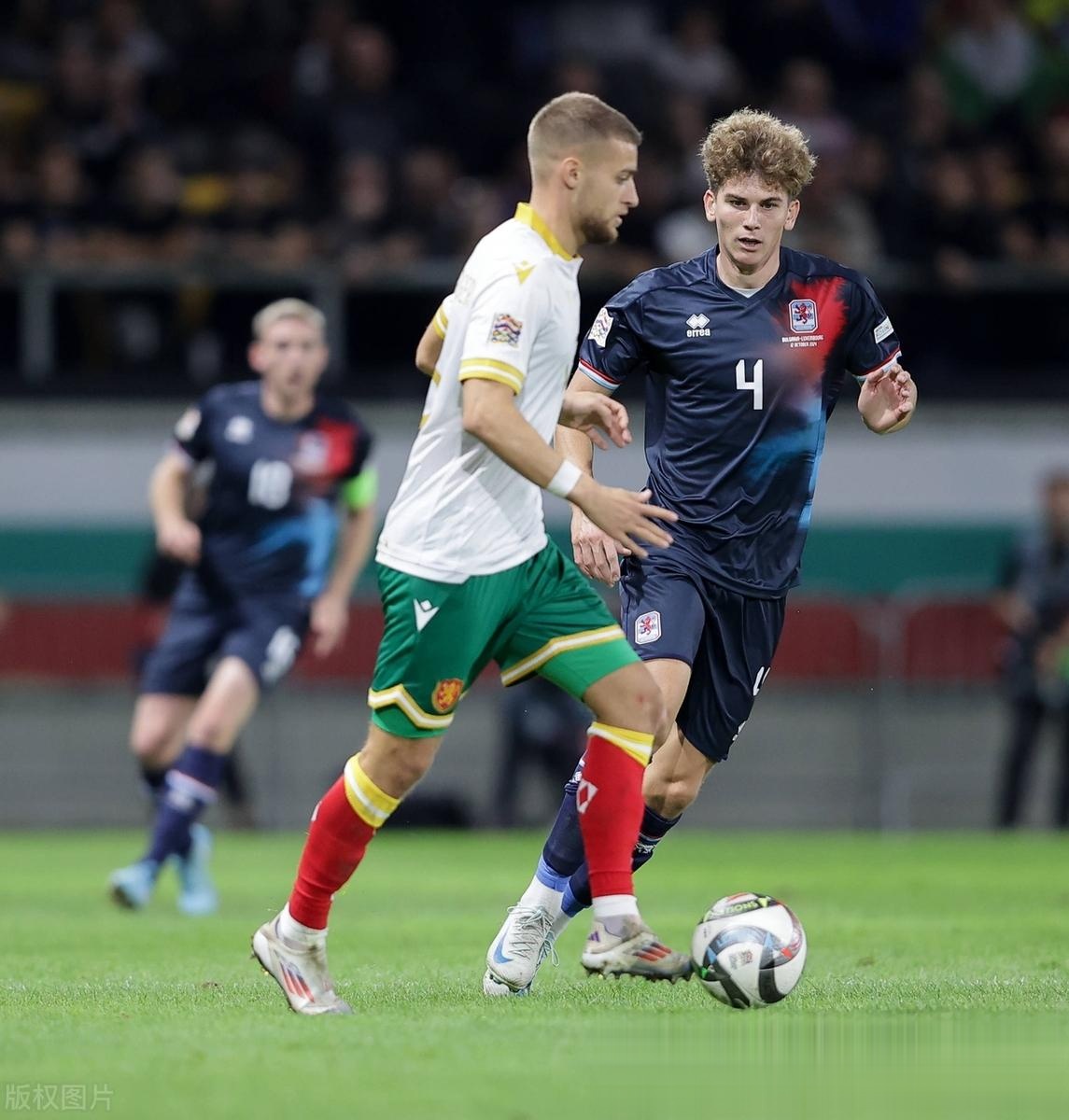 瑞典对保加利亚:欧洲国家队对决 瑞典对保加利亚:欧洲国家队对决