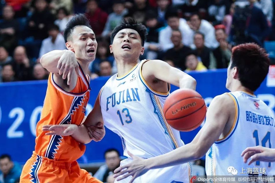 PG电子官网入口-江苏男篮一路领先，轻松战胜对手