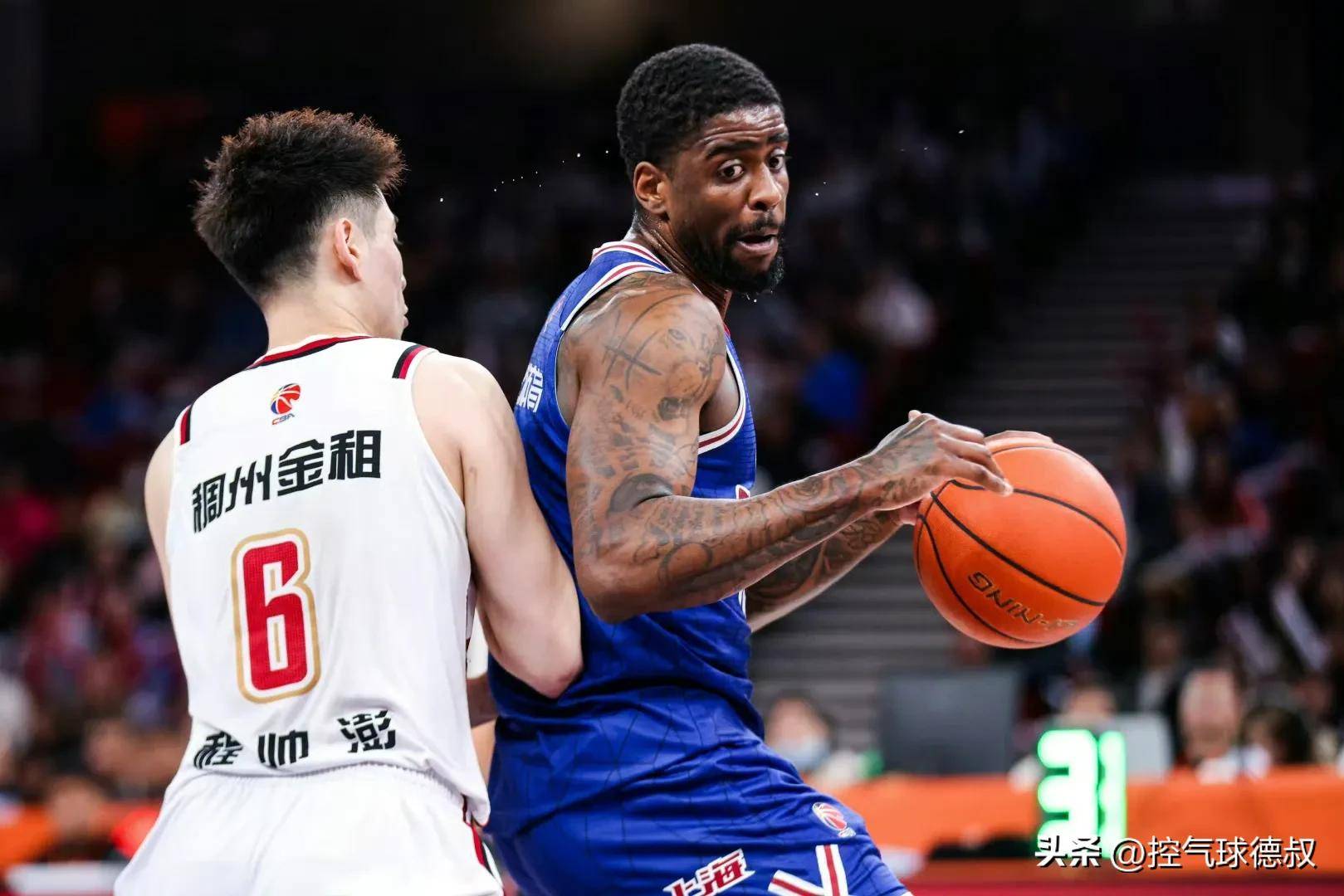 PG电子官网-球队备战新赛季，面临外援调整难题