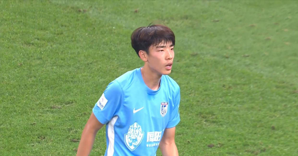 球队备战新赛季,面临外援调整难题 球队备战新赛季,面临外援调整难题