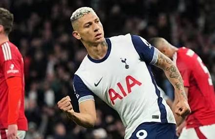 热刺队在最后时刻逆袭,赢得了一场惊险胜利 热刺队在最后时刻逆袭,赢得了一场惊险胜利