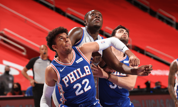 猛龙队大比分领先,森林狼队全力反扑积极追分 猛龙队大比分领先,森林狼队全力反扑积极追分