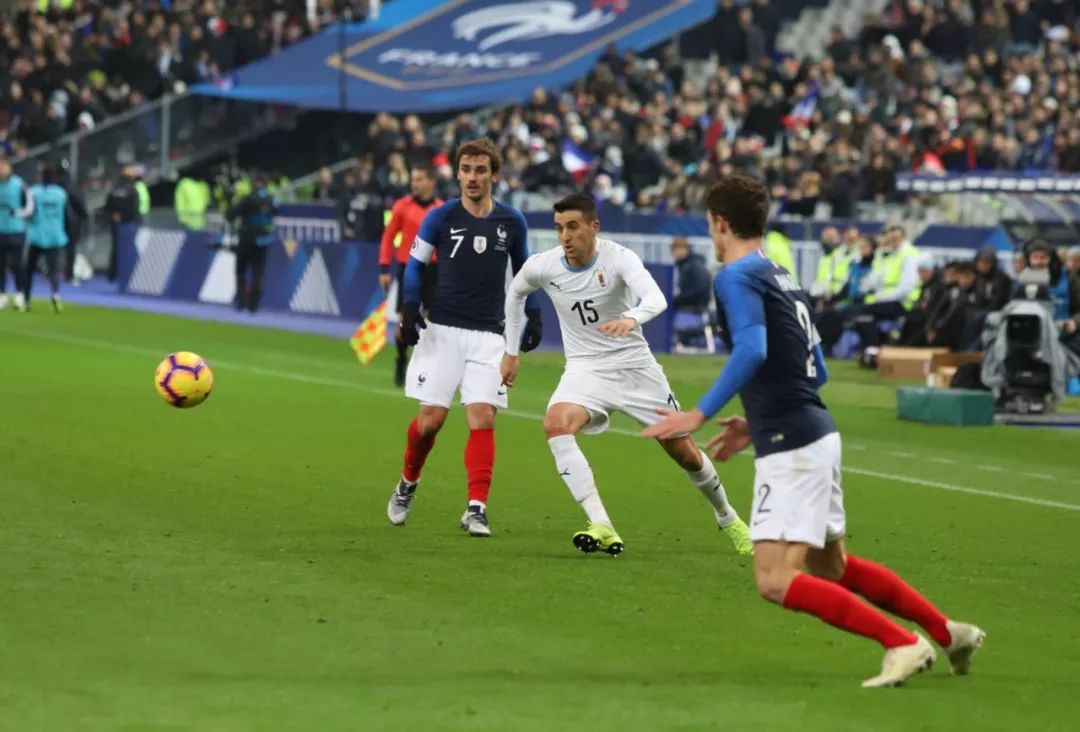 乌拉圭绝杀英格兰,门迪统治全场的简单介绍 乌拉圭绝杀英格兰,门迪统治全场的简单介绍