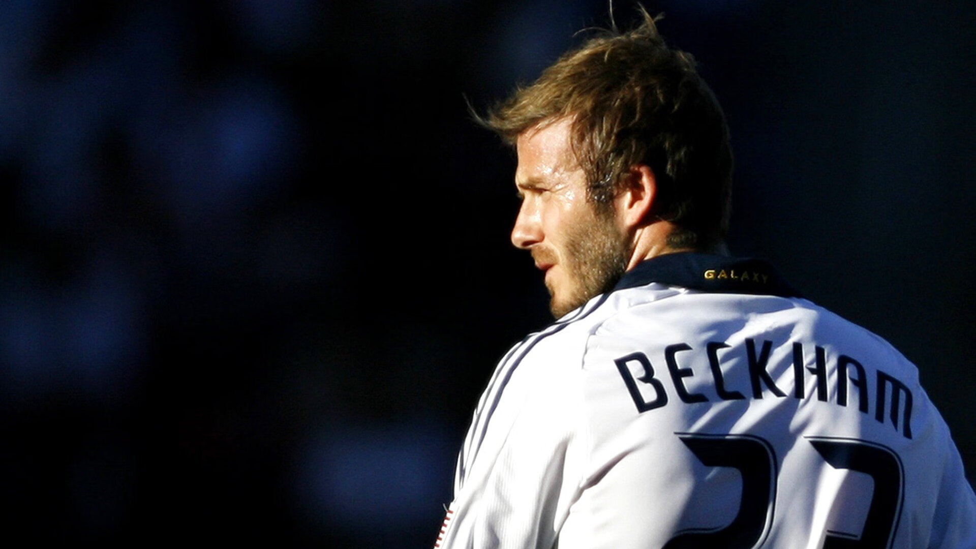 当孤星照亮洛城夜空，浓眉52分史诗夜，却难阻太阳三巨头的团队洪流